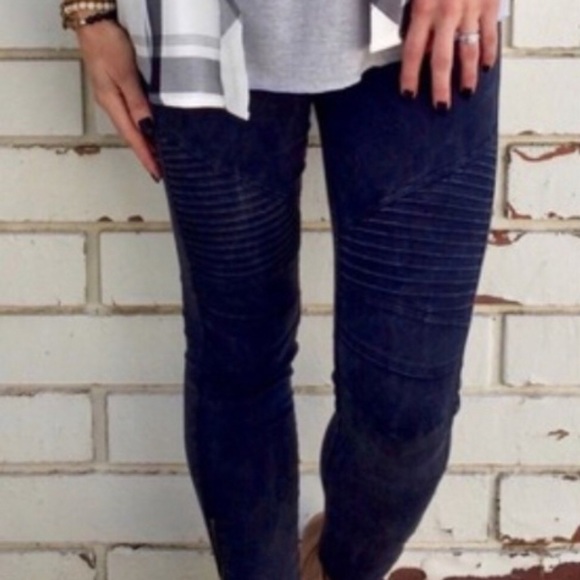 Navy Motto Jeggings 1 pair left! - Picture 3 of 6